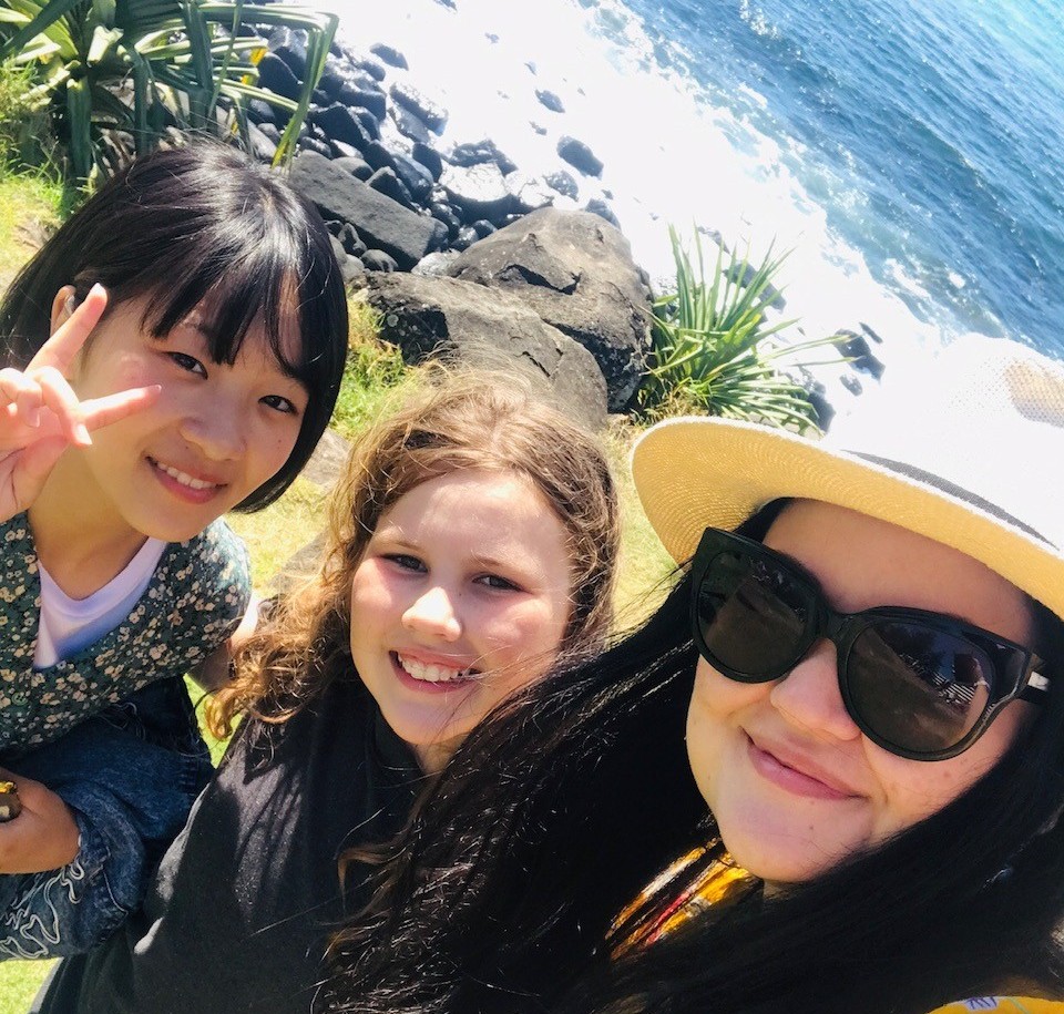 A day out for a host family and student at the beach